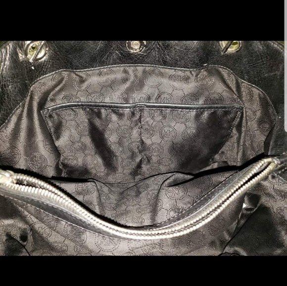 Michael Kors Purse - Picture 6 of 7